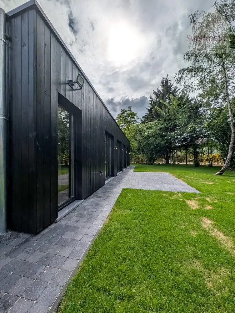 Volledig gerenoveerde karakterwoning met prachtige aangelegde tuin, polyvalente ruimte en 3 slaapkamers foto 31