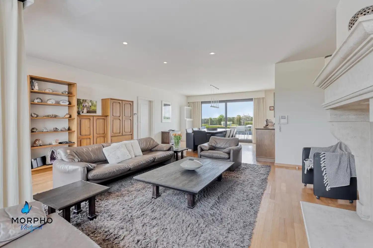 Instapklare handelswoning op topligging langs de N50 te koop in Wingene foto {{pictureIndex}}