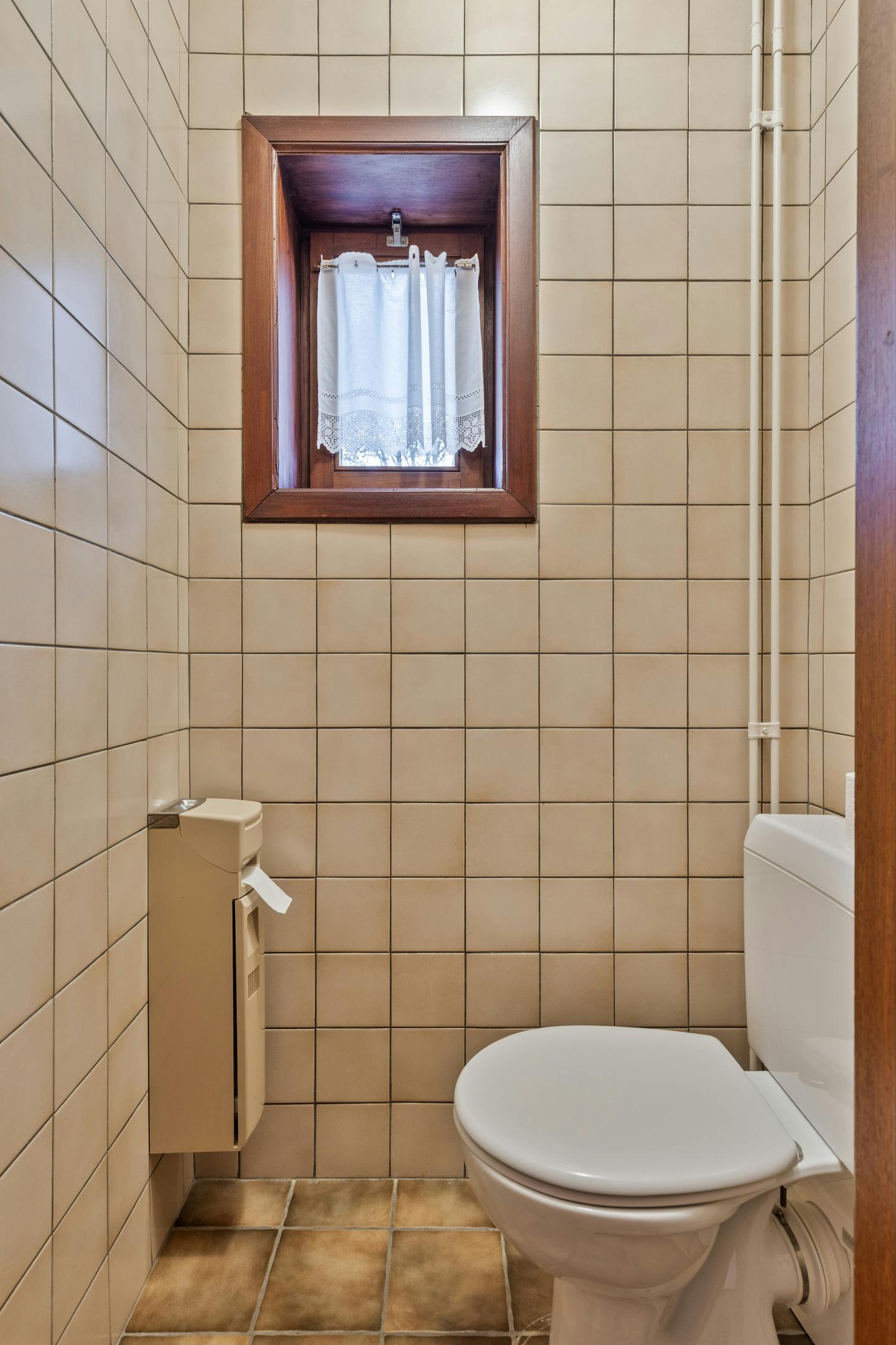 Halfopen woning met 4 slpk en mooie tuin te koop in Kapellen foto 5