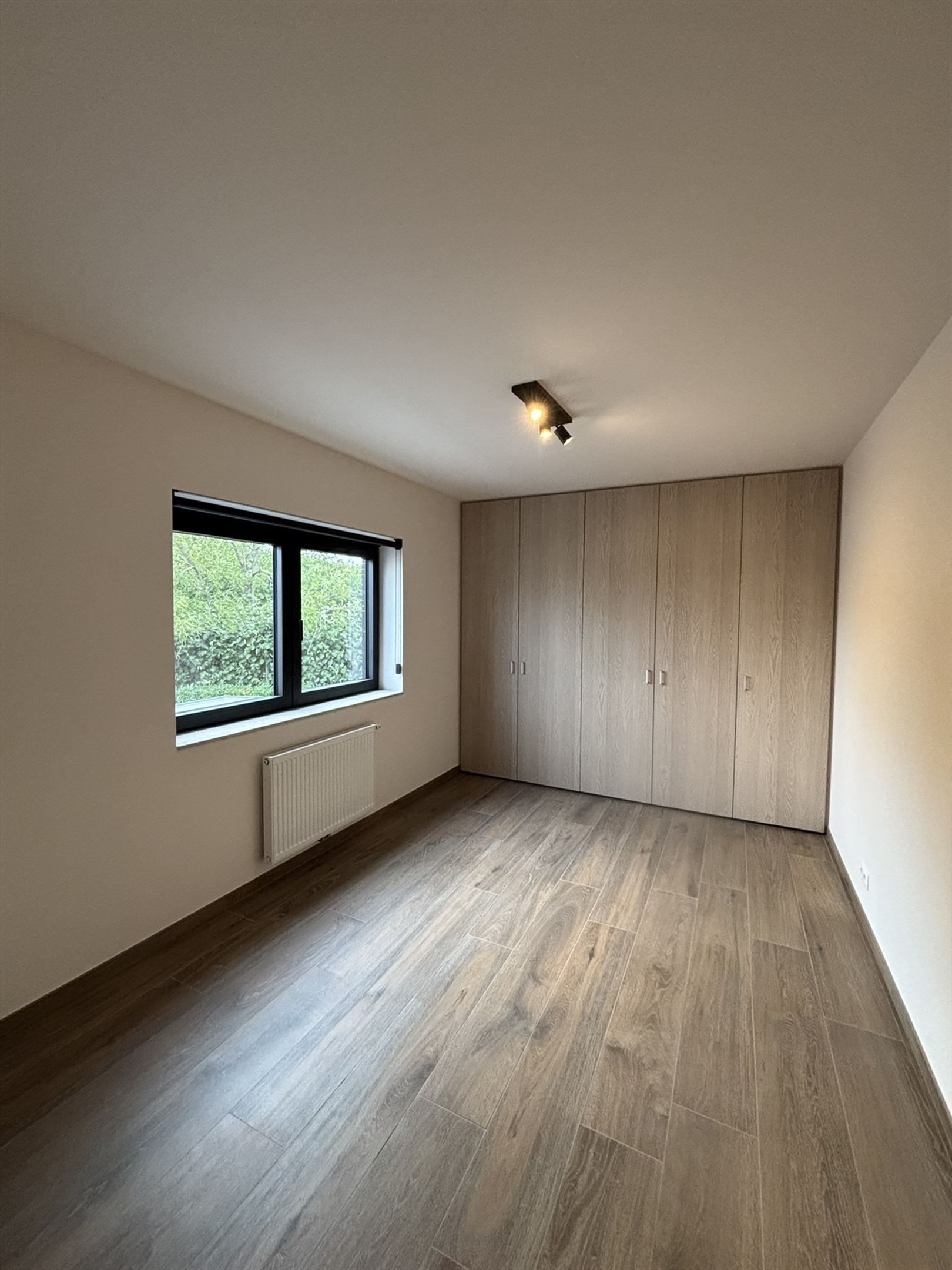 Stadswoning met 3 slaapkamers met carport foto 13