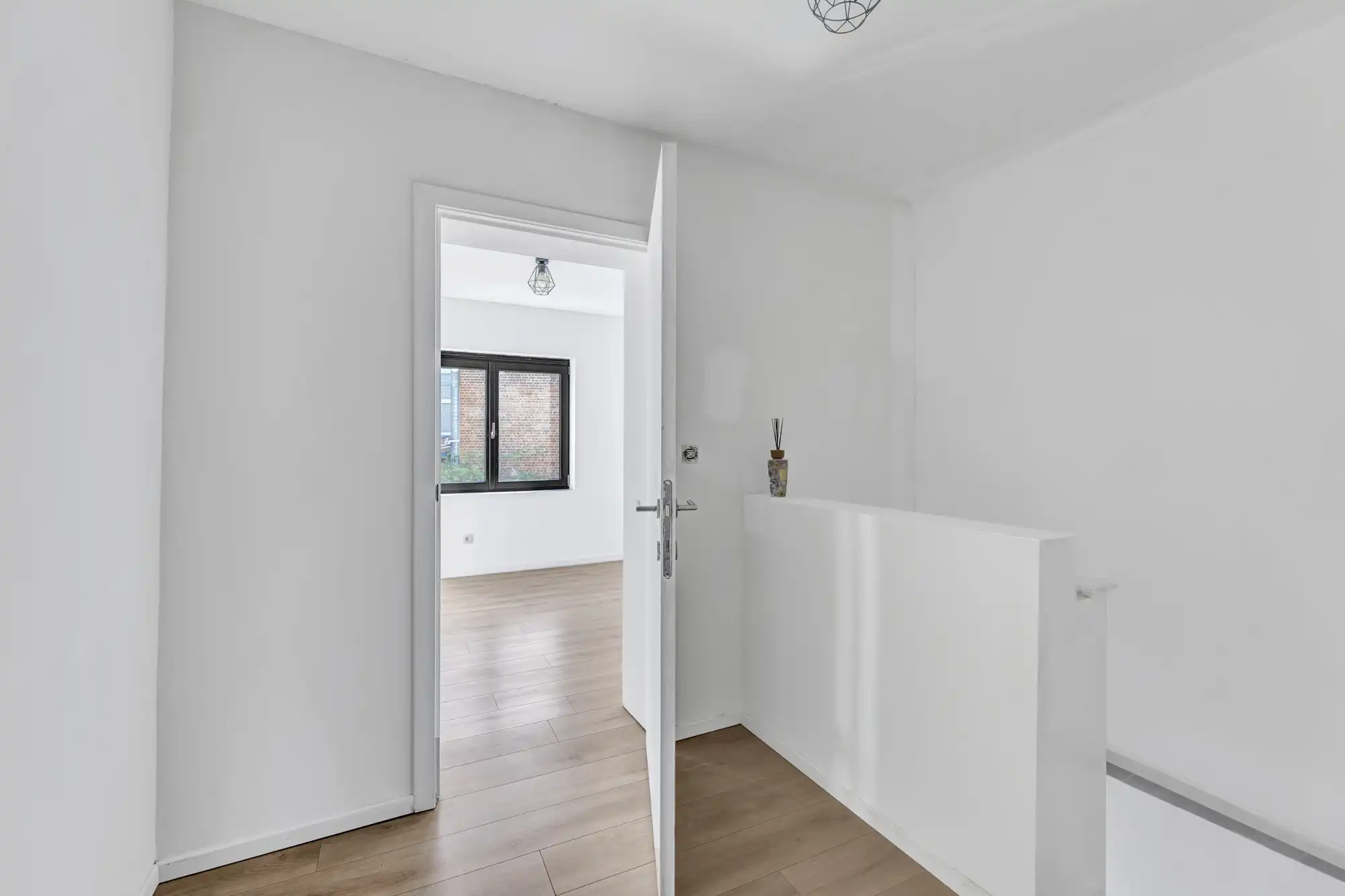 Instapklare starterswoning met 2 slpks in Pajottegem foto 7