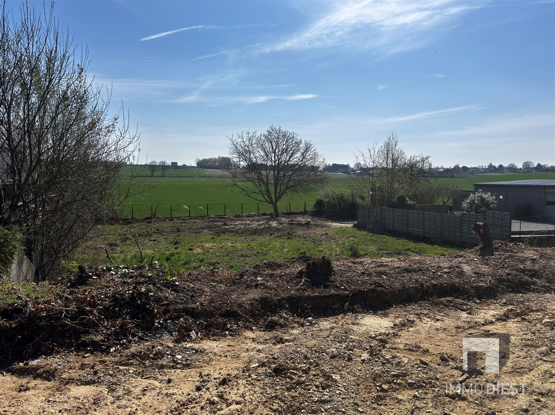 Bouwgrond van 13.86 are op toplocatie in zone voor ruimtebehoevende kleinhandel. foto 7