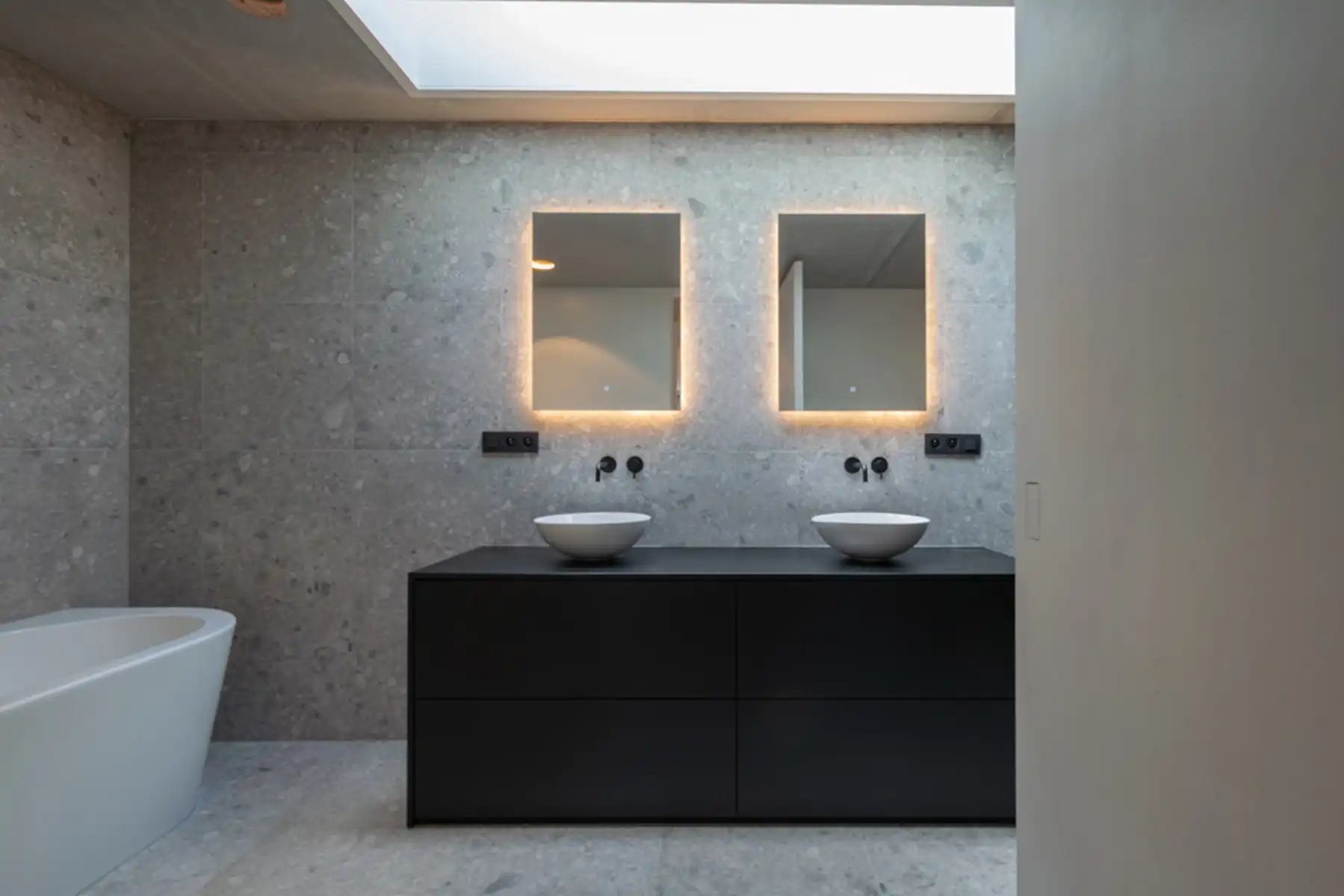 ENERGIEZUINIGE CONCRETE HOUSE OP TOPLOCATIE foto 17