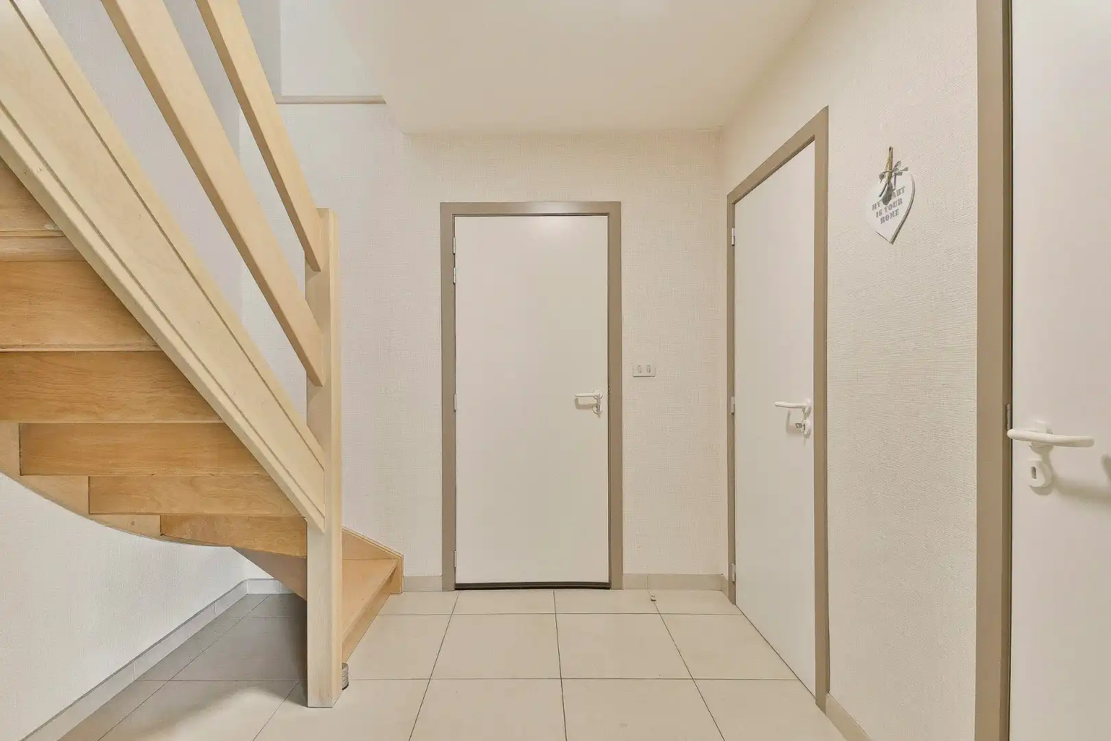 Duplex-appartement in rustige residentie met twee slaapkamers en terras foto 6