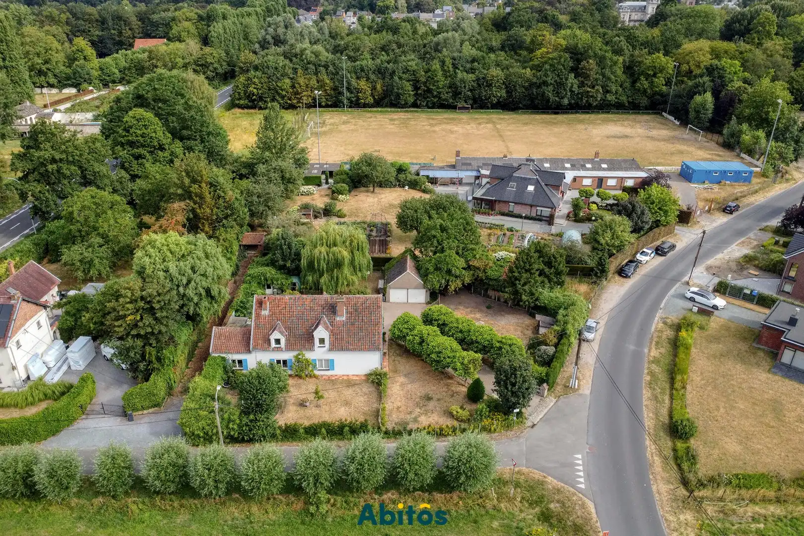 Unieke villa met bijwoning in een rustige omgeving foto 5