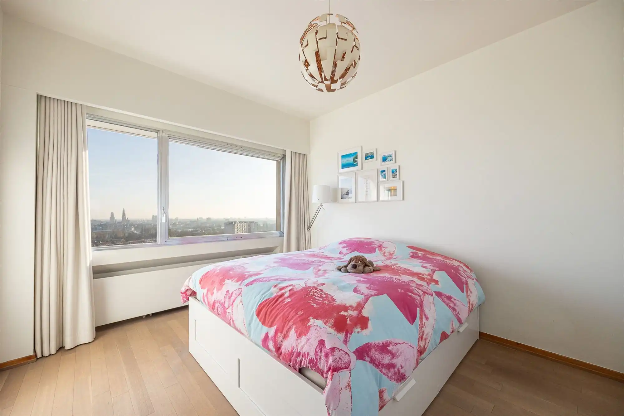 drieslaapkamerappartement met prachtig zicht foto 14