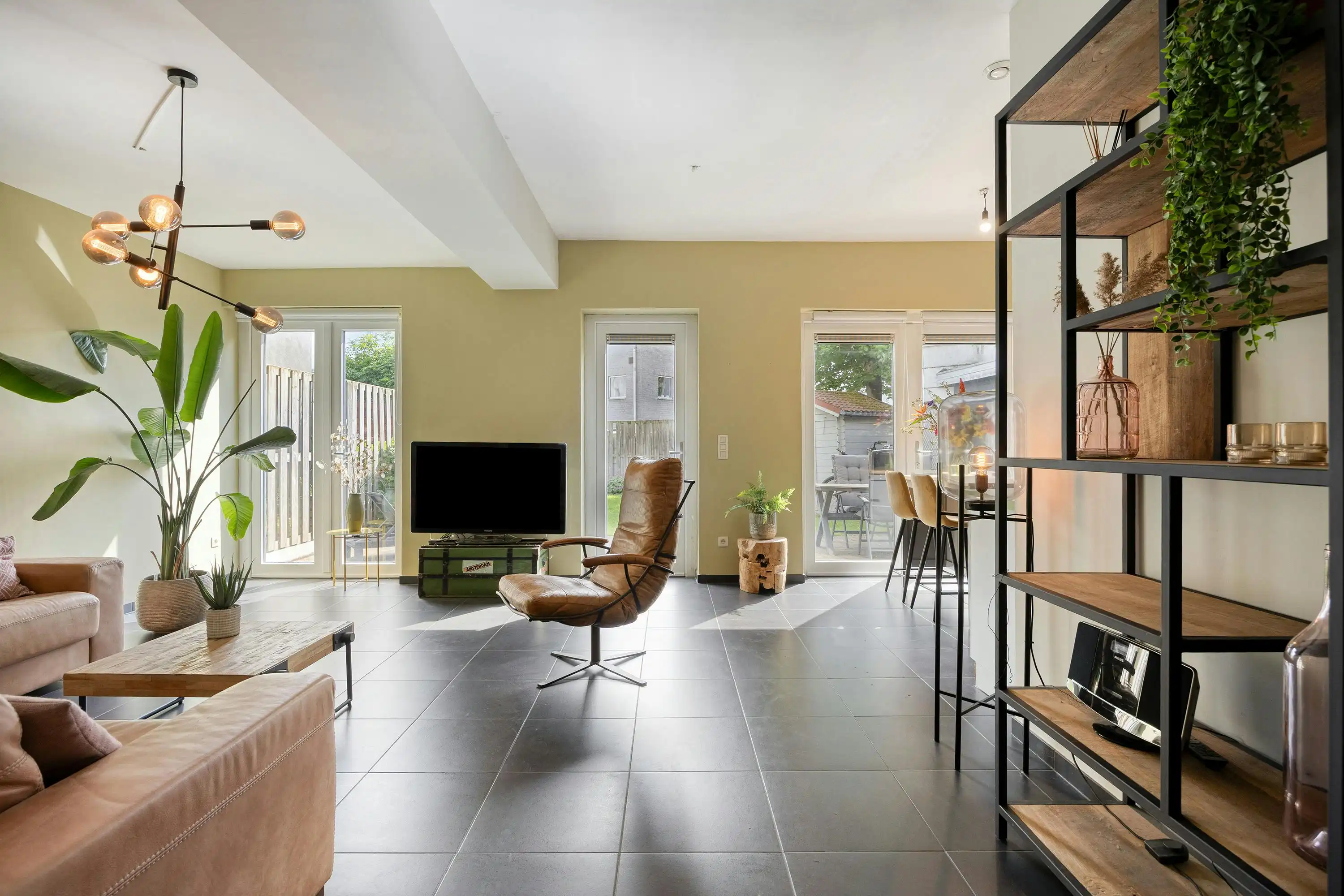 Modern gelijkvloers appartement in centrum Essen! foto 5