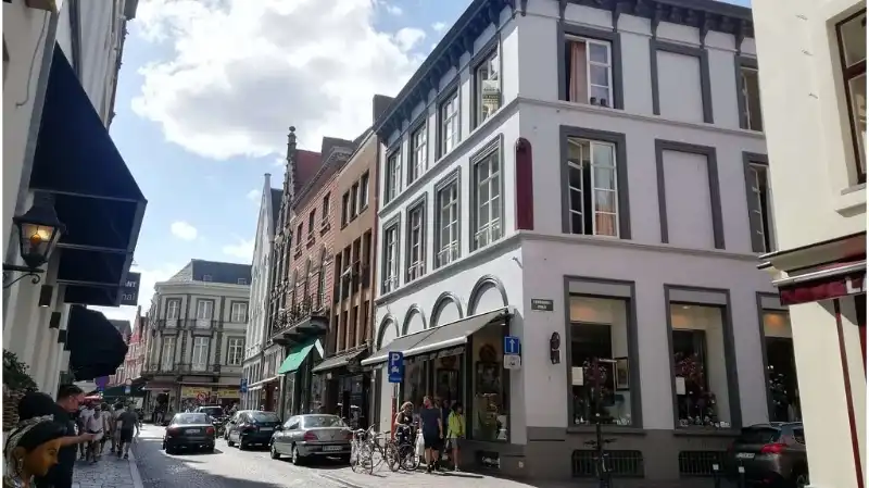 Comfortabel dakappartement met ruim terras te huur in Brugge foto 13