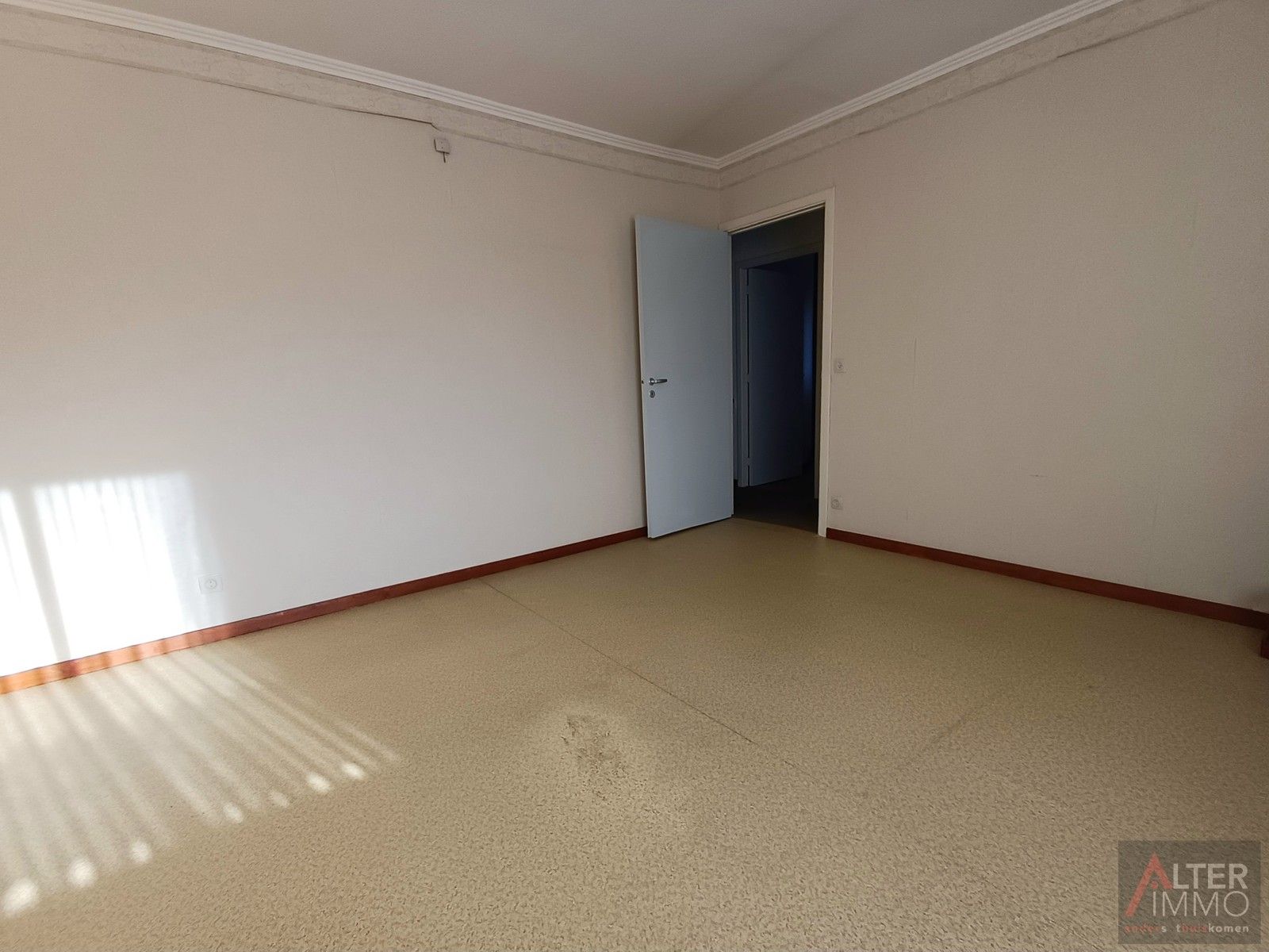 Handelspand met woonst - 5 slaapkamers foto 18