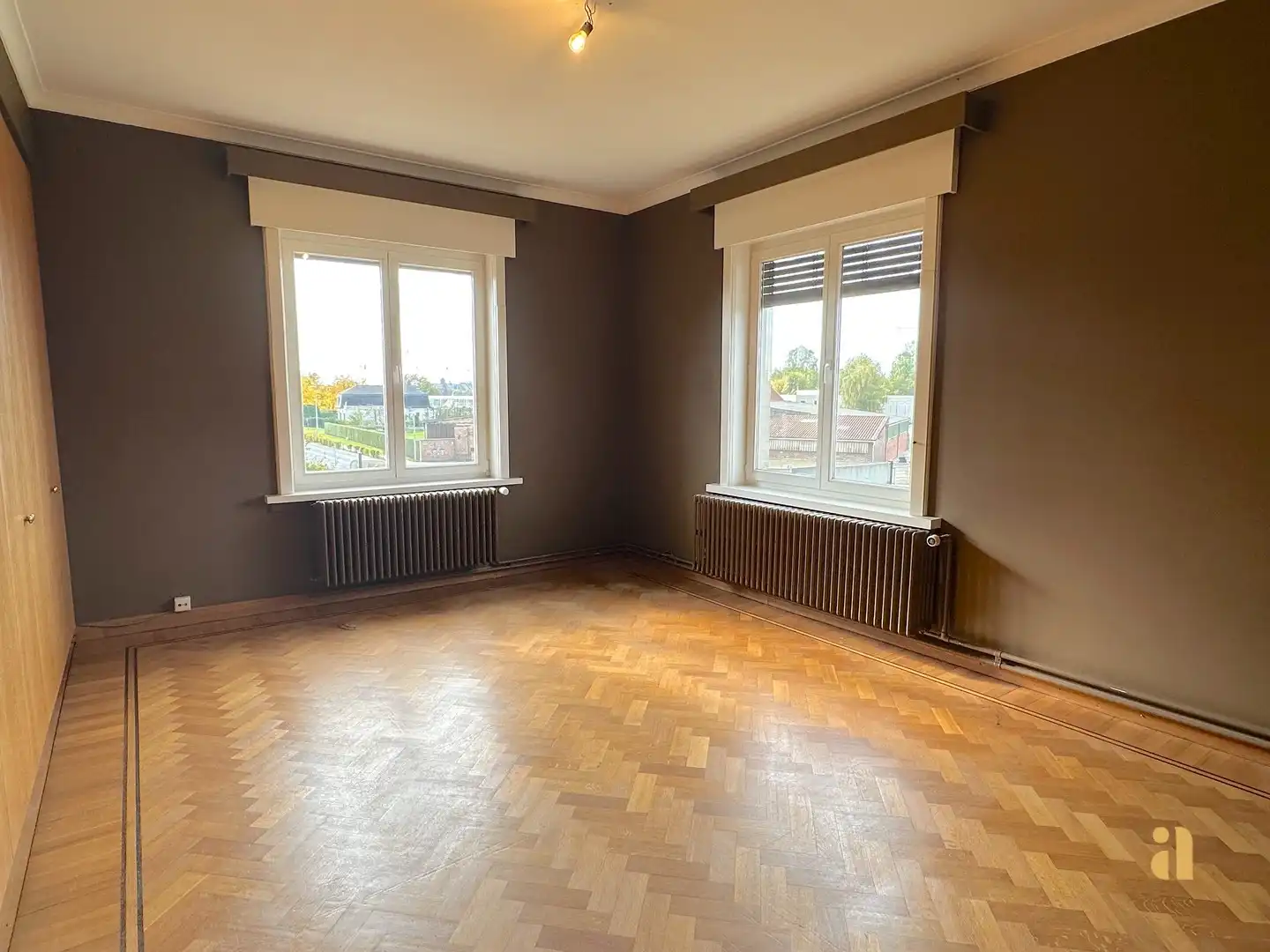 Te huur: royale woning met zwembad foto 24