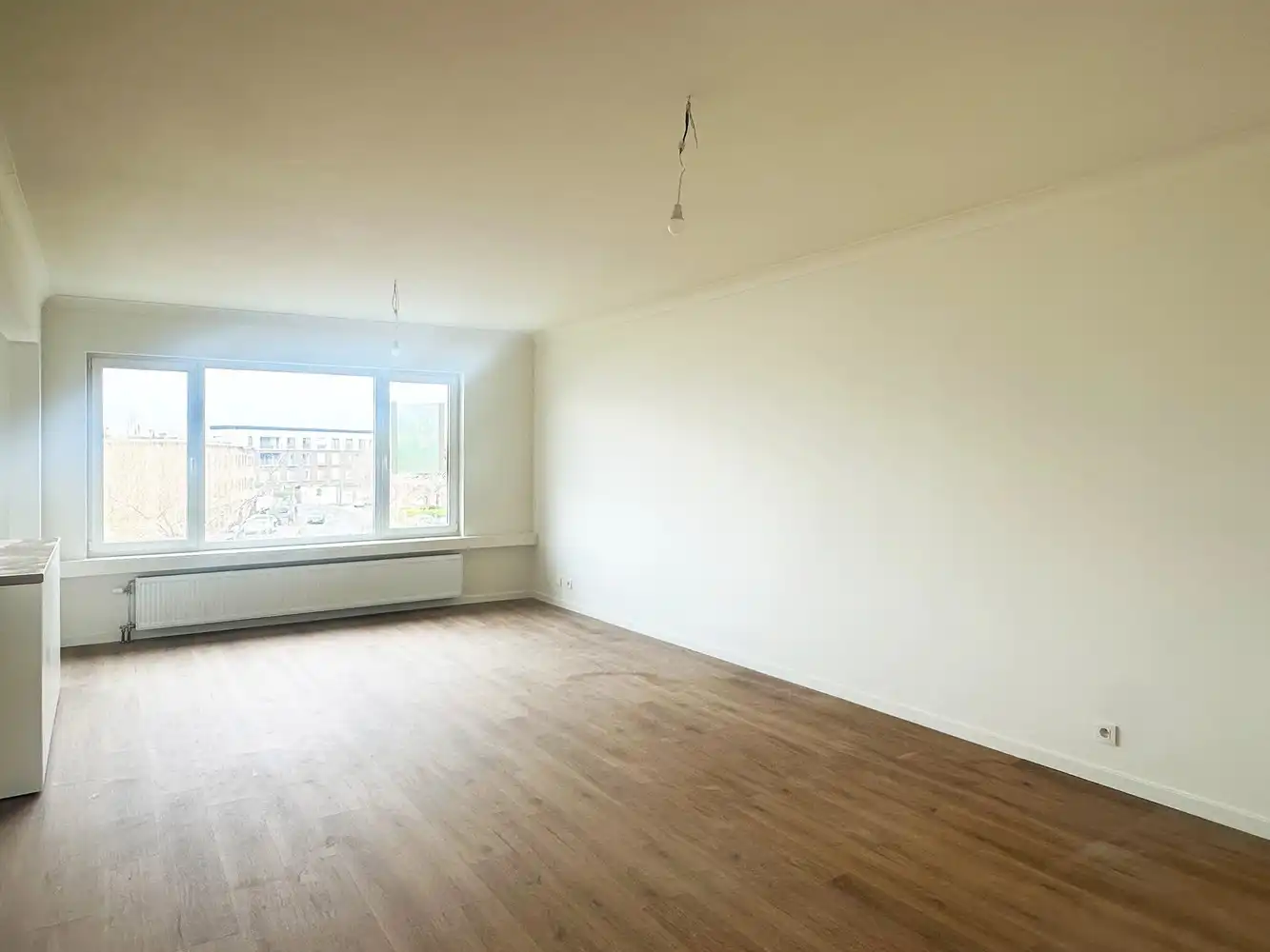 Volledig gerenoveerd 2-slaapkamer appartement in Aartselaar! foto 7