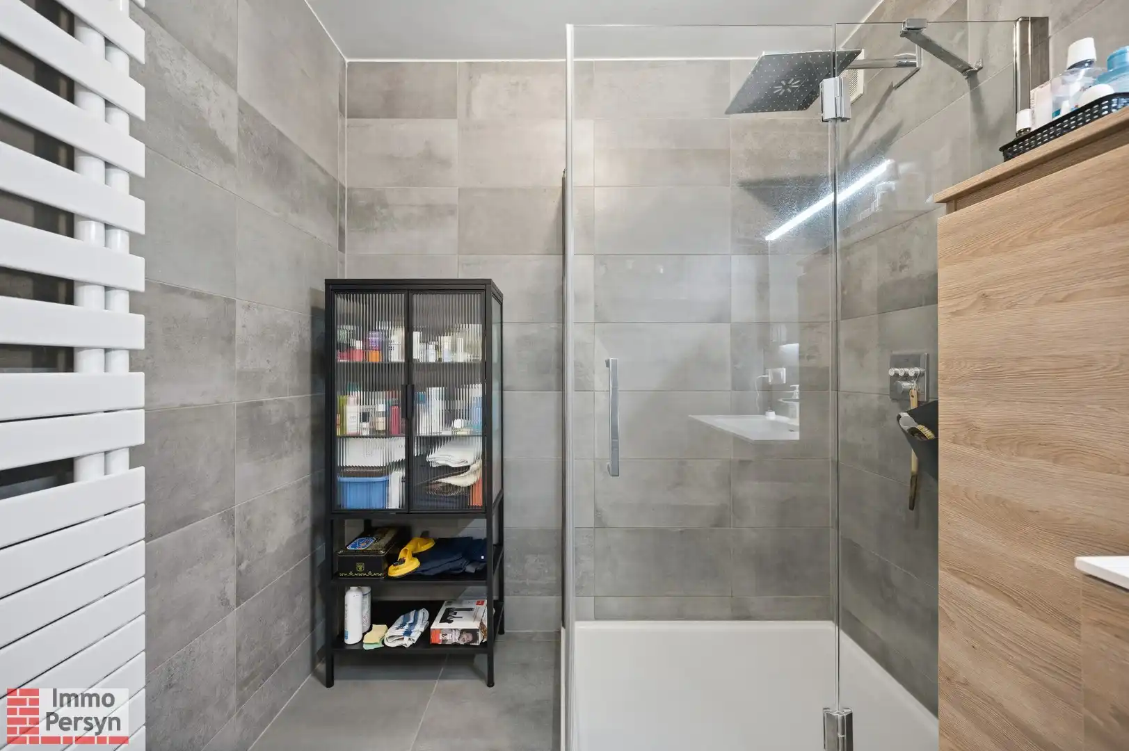 Unieke investeringskans: Handelspand met appartement foto 11