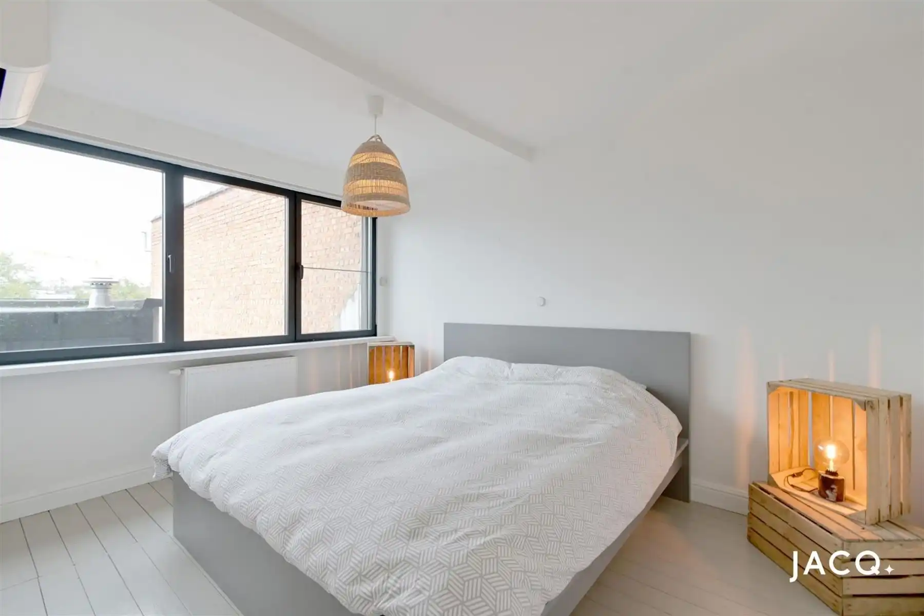 Karaktervolle, volledig gerenoveerde woning te Deurne ! foto 10