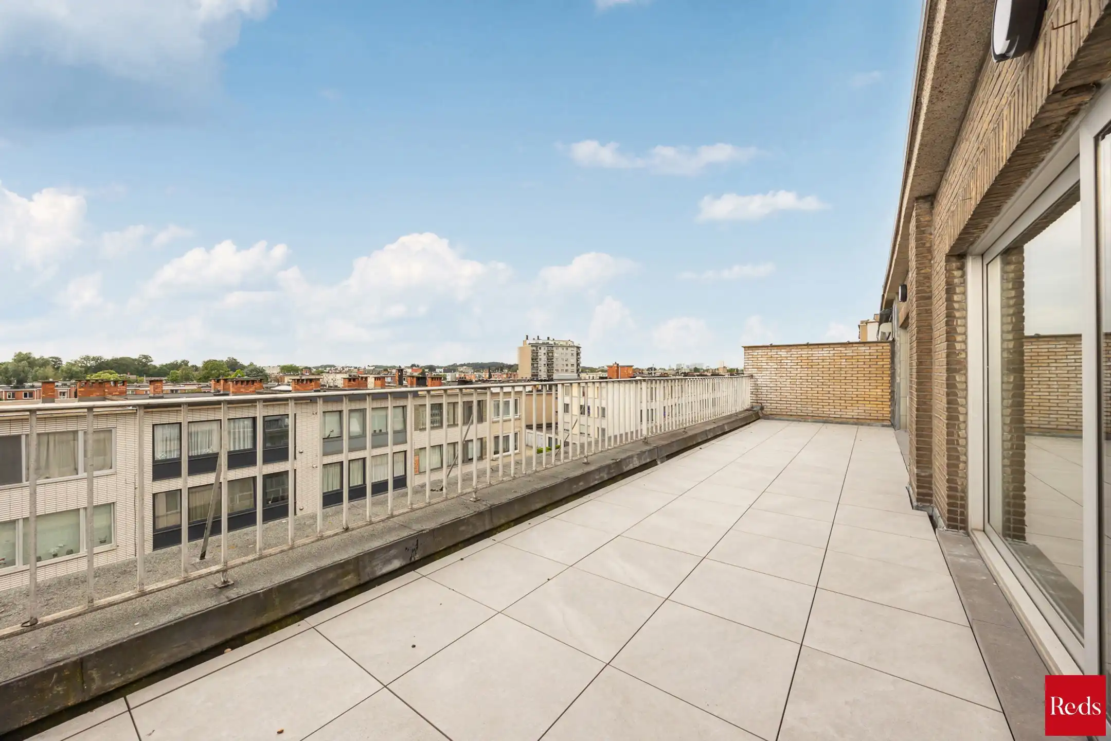Volledig gerenoveerd appartement in een kleinschalig gebouw foto 2