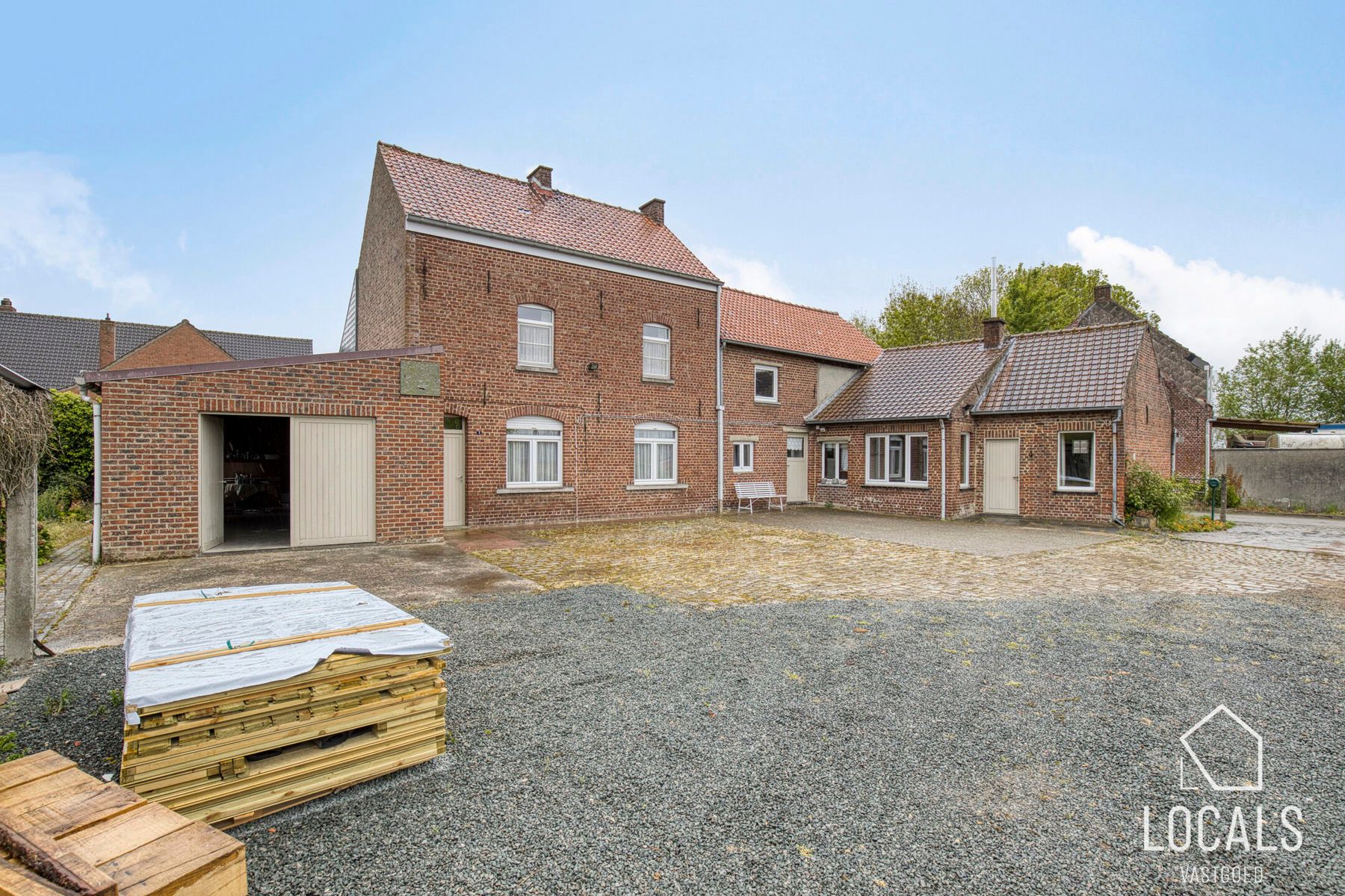 Landelijke hoeve te Denderwindeke foto 2