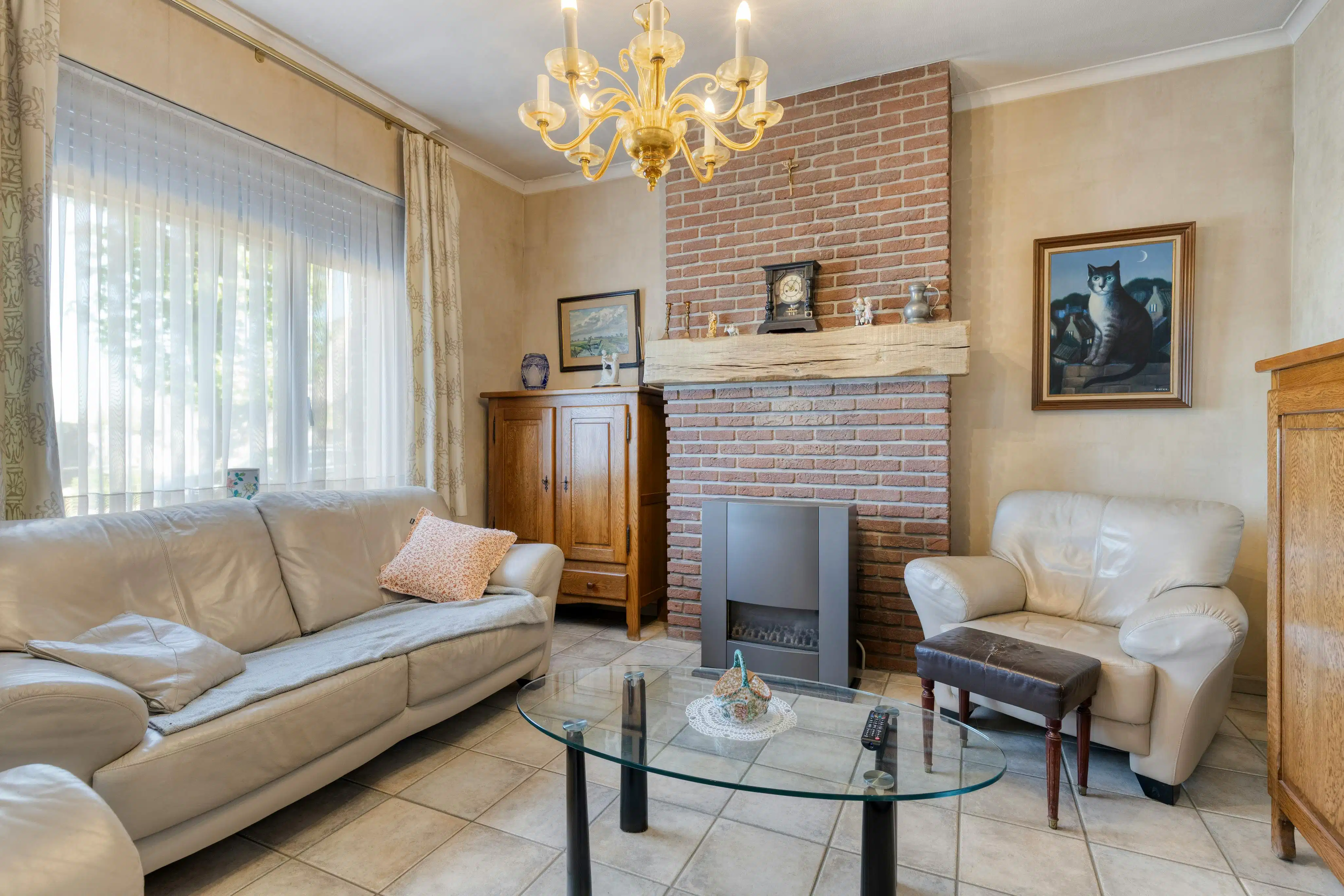 Herenwoning met 3 slaapkamers in het centrum van Veurne. foto 2