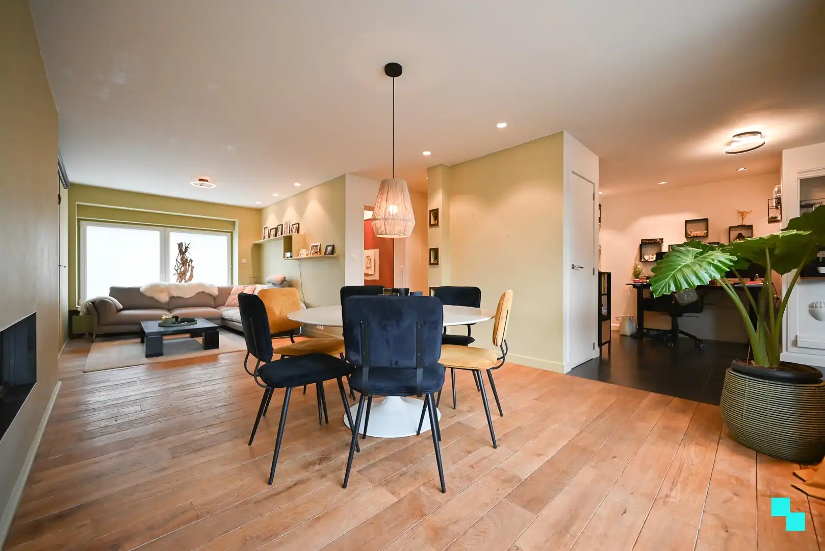 Instapklare ééngezinswoning met vier slaapkamers te Sint-Eloois-Winkel foto 5