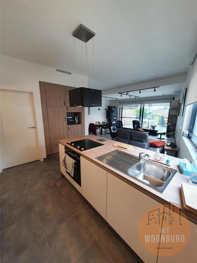 Gelijkvloersappartement met autostaanplaats foto 6
