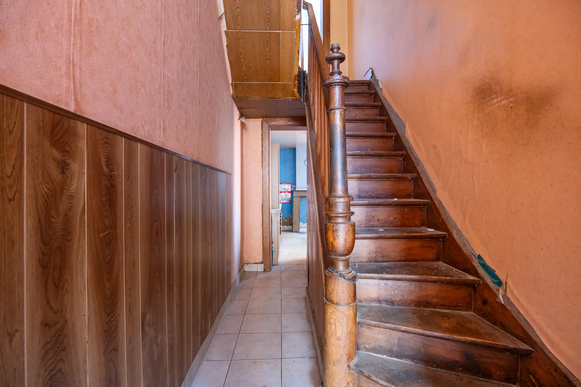 Project met potentieel: Te renoveren woning met koer! foto 2