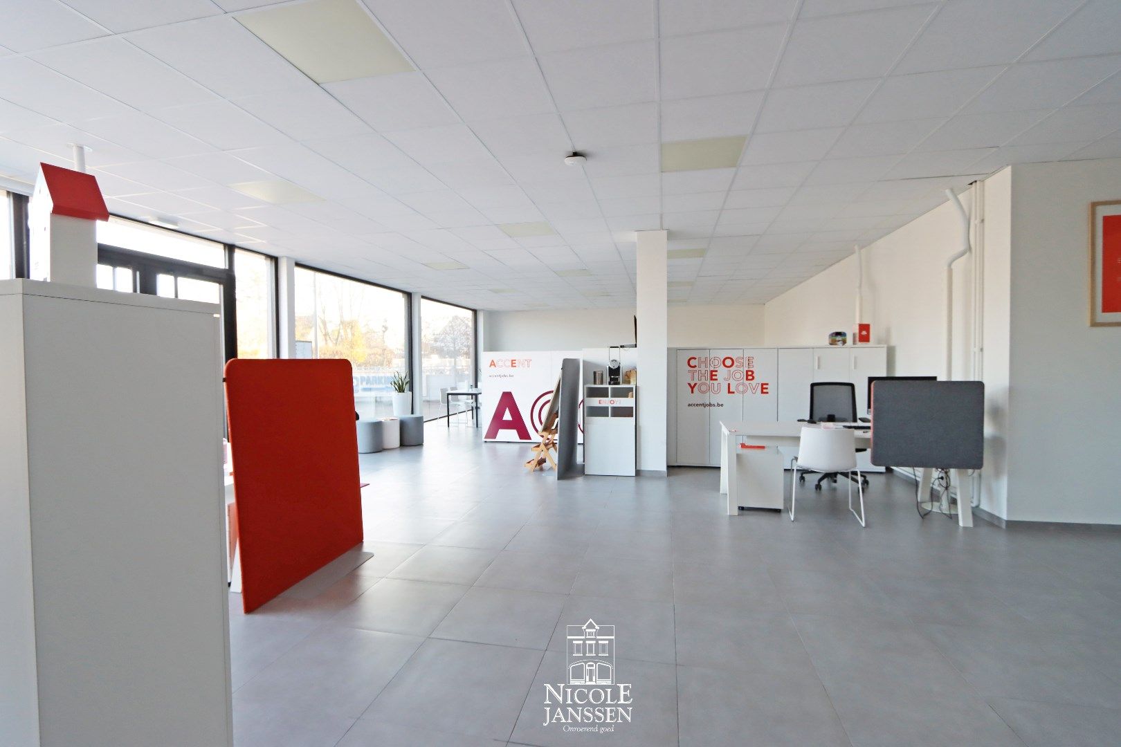 Gelijkvloers handelspand/kantoorruimte  foto 7