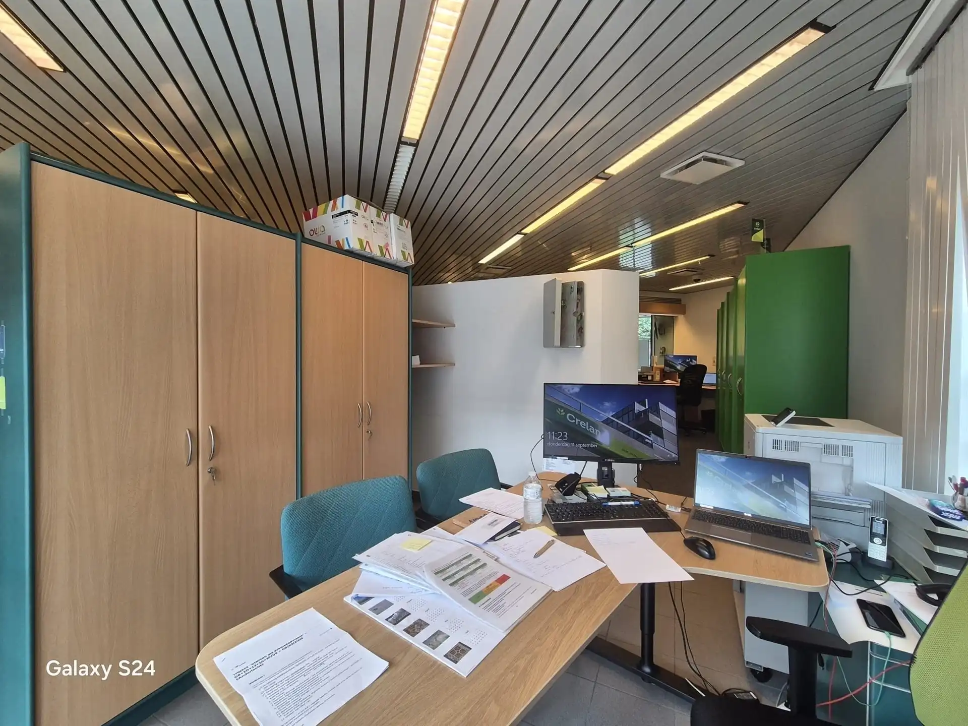 Ruim handelspand te huur – voormalig bankkantoor.  foto 9