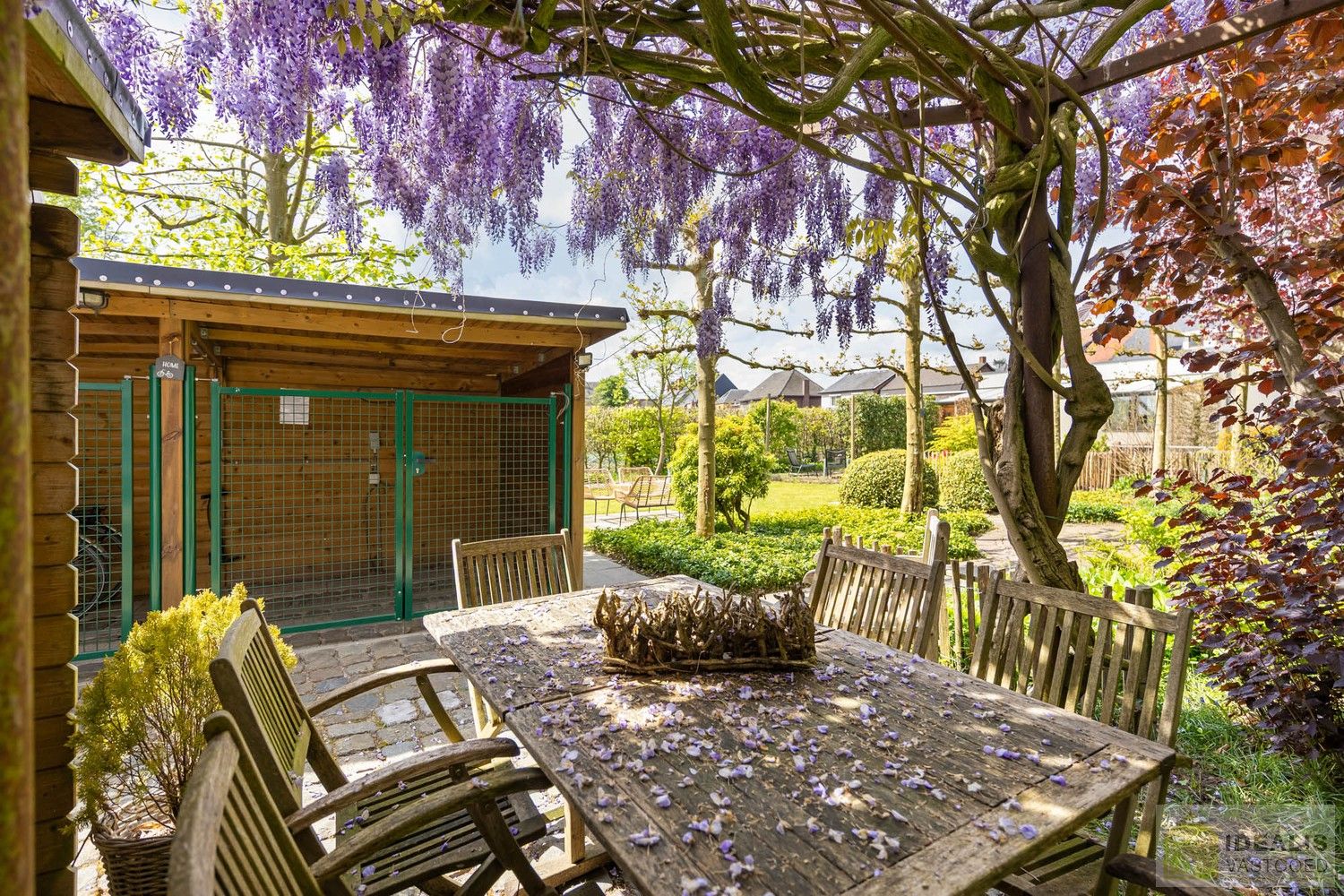 IDEALIS VASTGOED – Prachtige, stijlvolle woning mét B&B-gedeelte, van maar liefst +-315m² foto 45