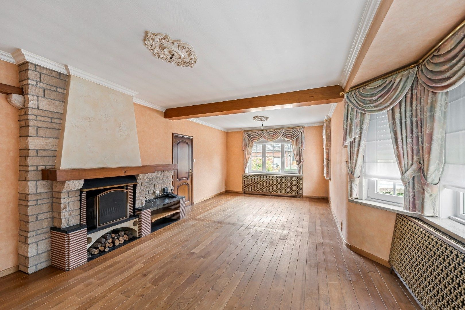 Charmante alleenstaande woning met 3 slaapkamers en garage te Menen foto 5