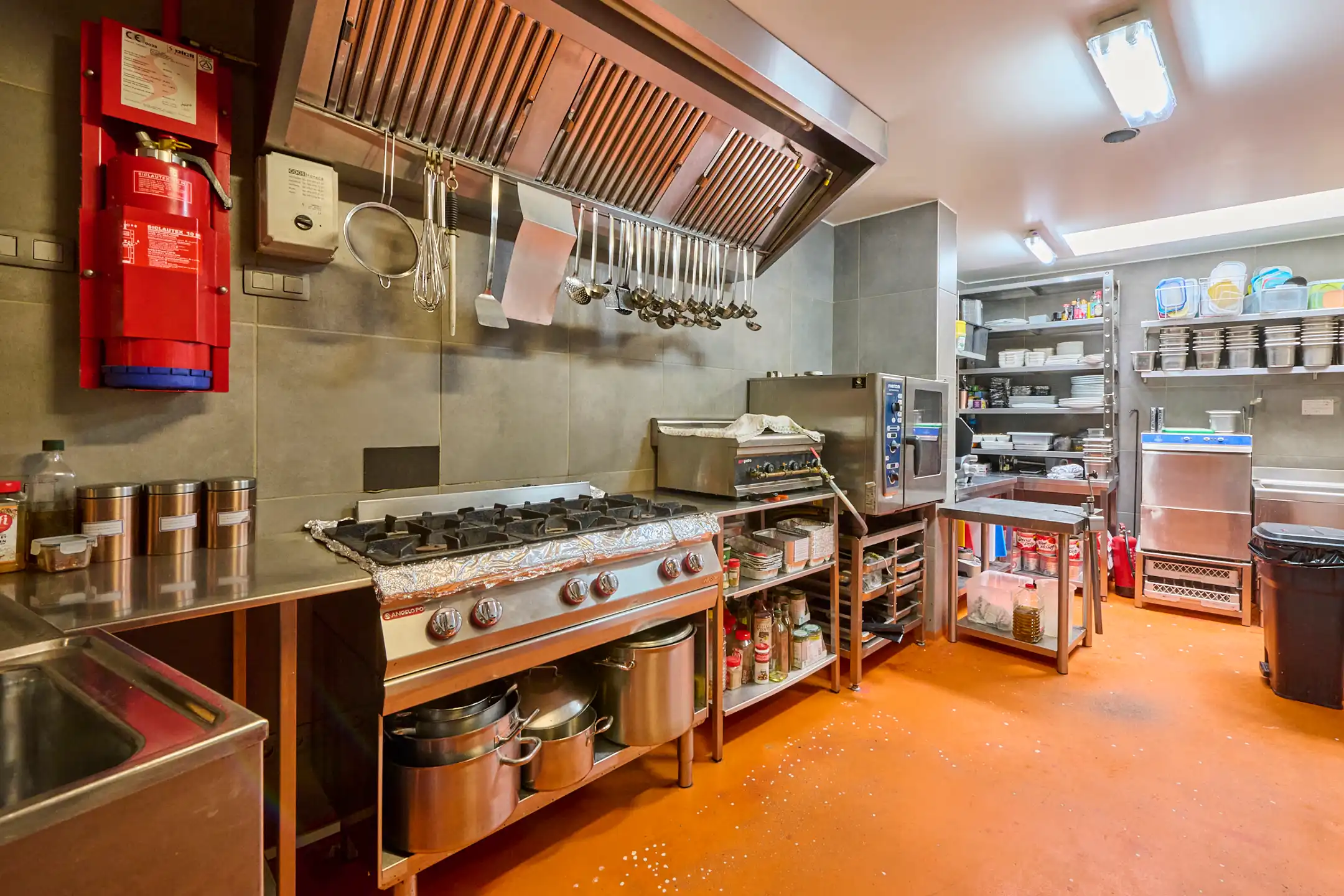 Opbrengsteigendom in het hart van Paal-Beringen foto 8