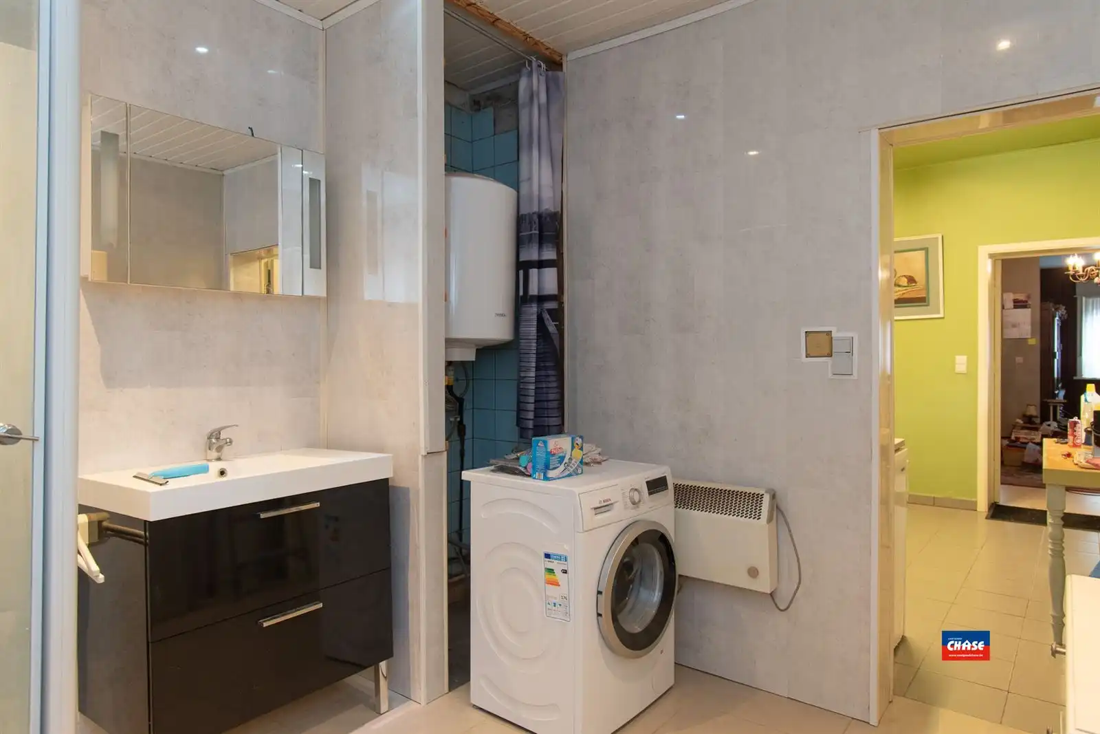 HOB met drie slaapkamers, garage en grote tuin foto 8