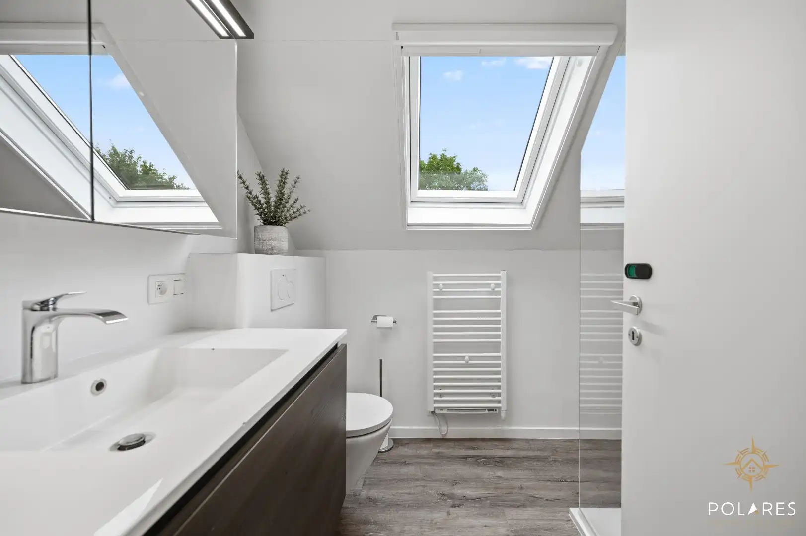 Instapklare open bebouwing met zonnige tuin op toplocatie foto 15
