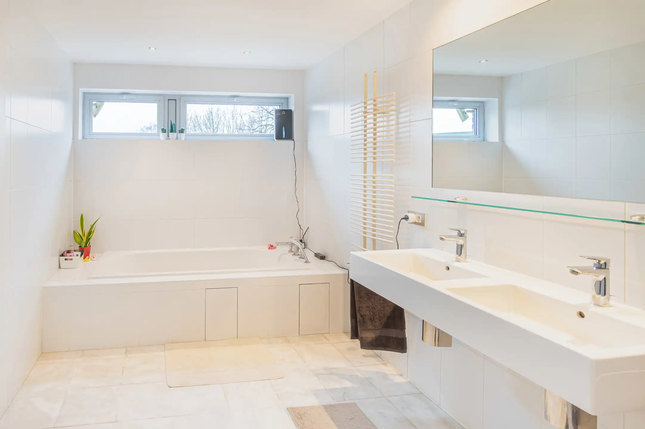 Ruime gezinswoning met tuin op rustige ligging foto 15