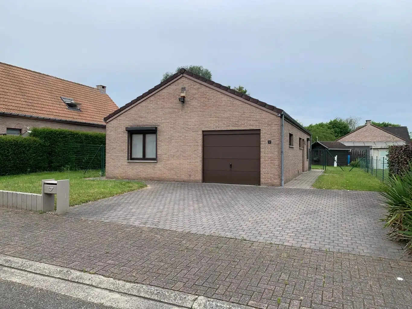 Rustig gelegen, instapklare bungalow met 2 slaapkamers foto {{pictureIndex}}