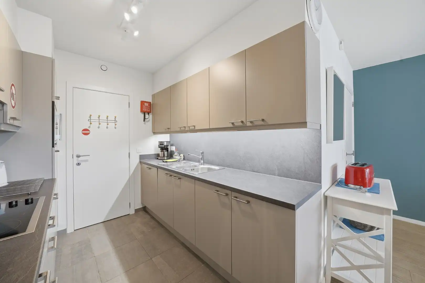 Instapklaar appartement met groot terras in Bredene - vlak bij de zee foto 14