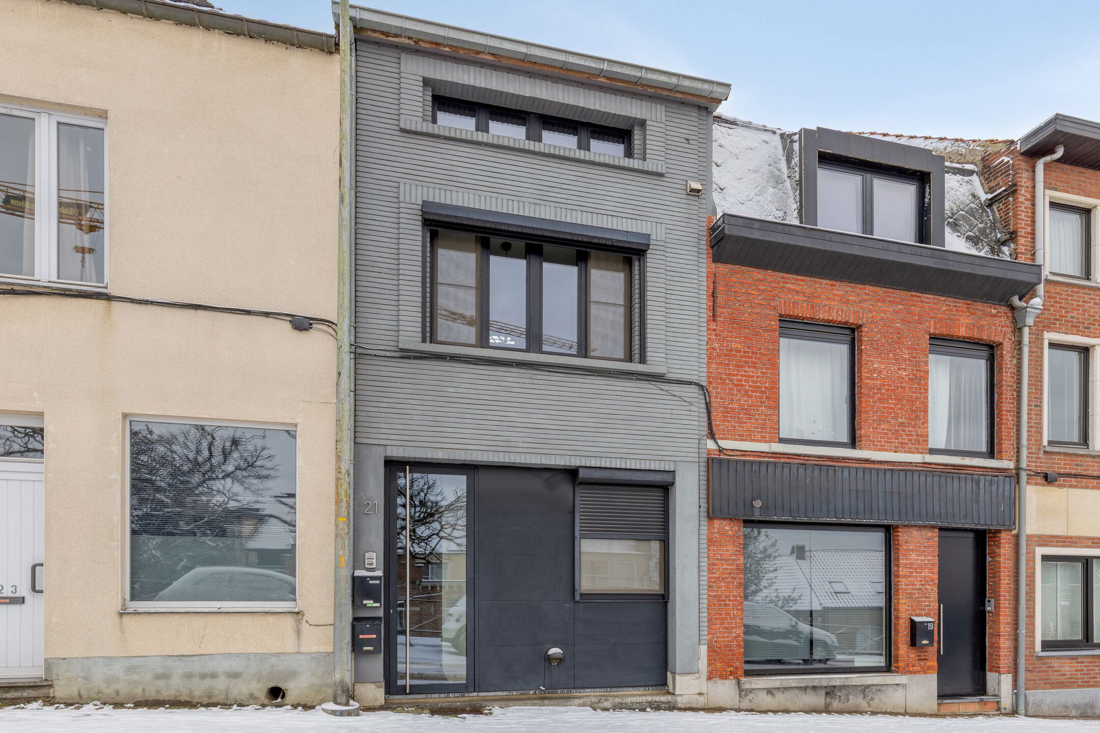 Instapklaar triplex appartement met terras en tuin foto 15