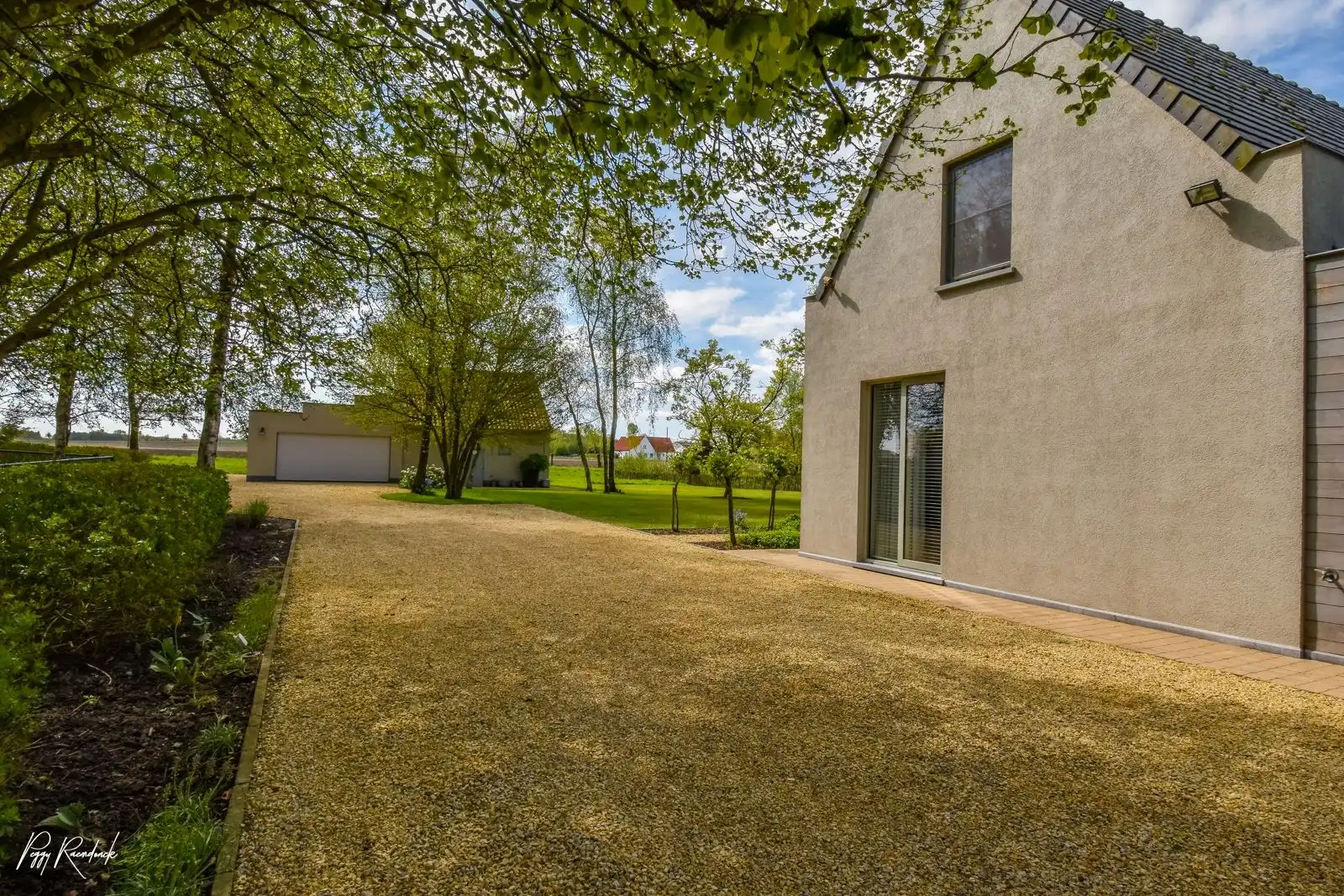 Idyllisch gelegen eigendom op 8.720 m² op de Poelberg te Tielt. foto 7