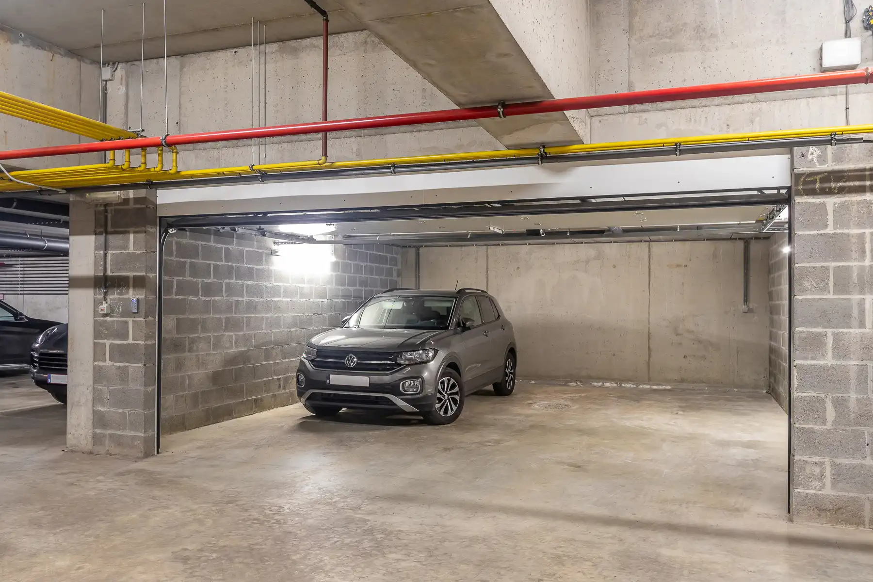 Investeringsappartement met 2 slaapkamers en dubbele garagebox foto 28