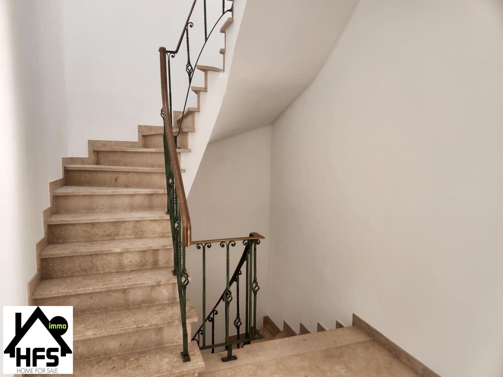 Ruime woning met praktijkruimte via aparte ingang foto 22