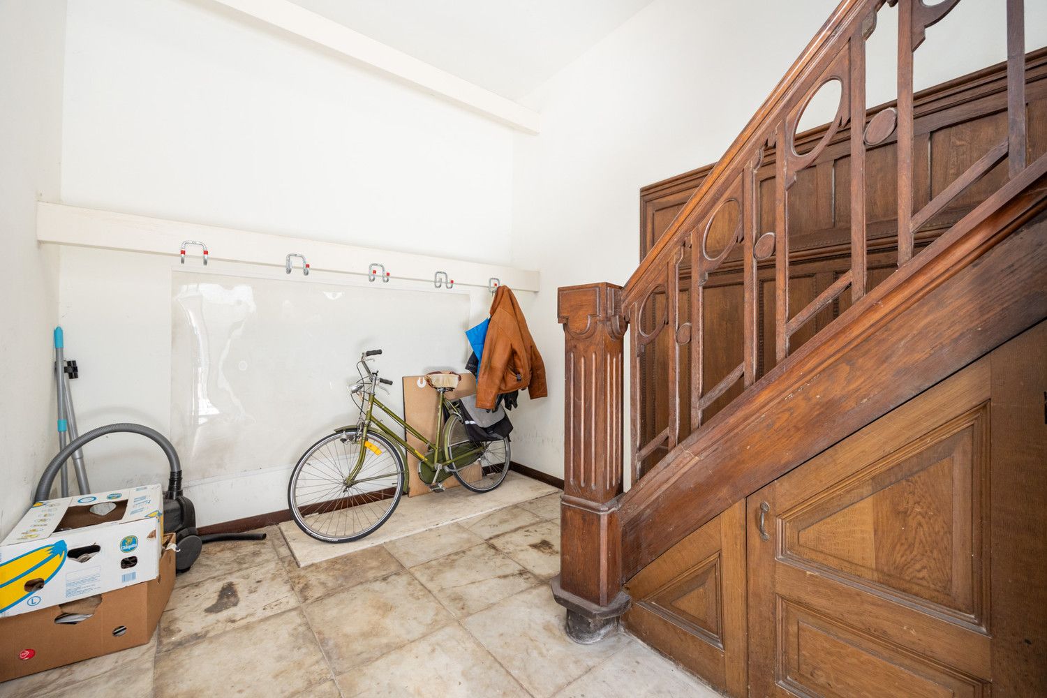 Instapklaar 2-slaapkamer appartement (70m²) met zalig terras op toplocatie in centrum Antwerpen foto 3