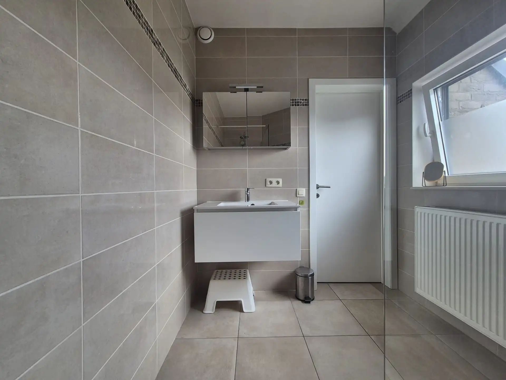 Gunstig gelegen ruim éénslaapkamer appartement met leuk terras. foto 15