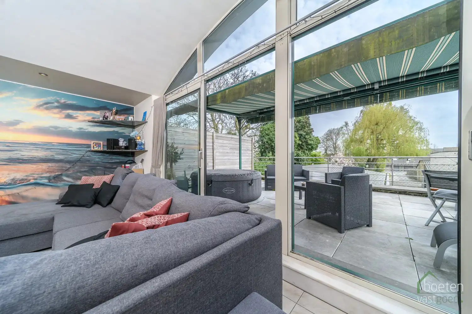 ALVERINGEM: instapklare beenhouwerij met woonst (4 slpks), ruim zonneterras/tuintje en garage in het hart van Alveringem. foto 11