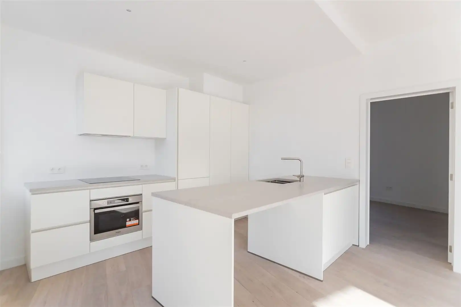 Leuk en lichtrijk hoekappartement foto 7