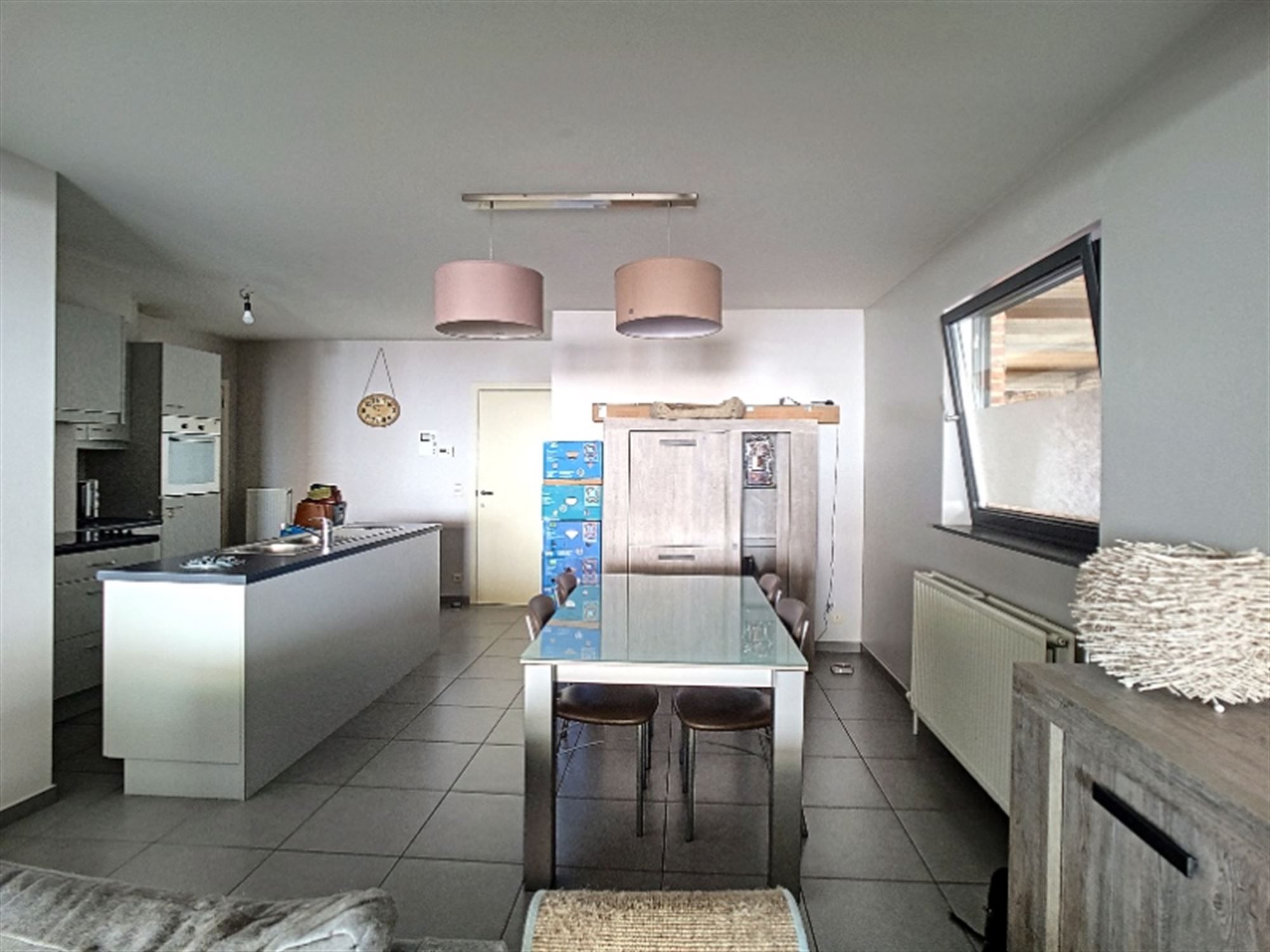 Recent gelijkvloers appartement met 2 slaapkamers. foto 3