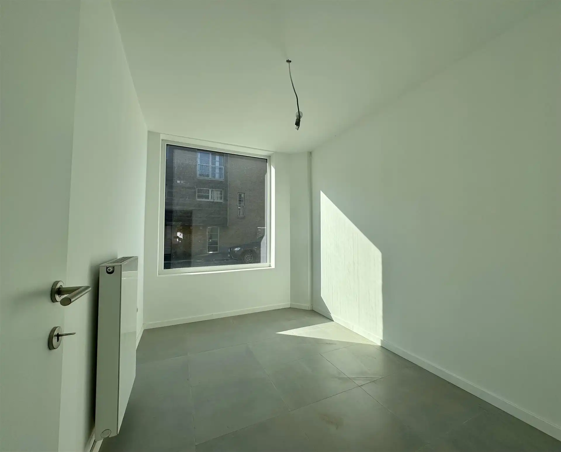 Gerenoveerde woning in het centrum van Maaseik! foto 6