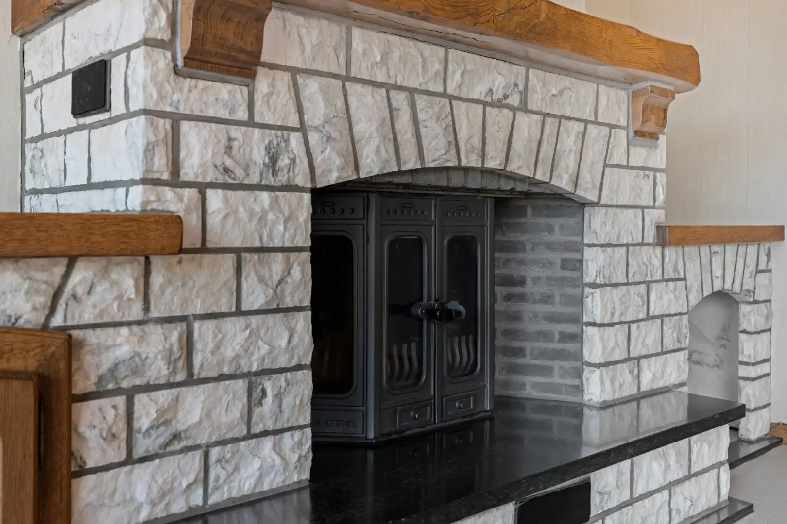 Te renoveren woning met 2 slpks (3de mogelijk) op 642 m² te Geel-Bel ! foto 7