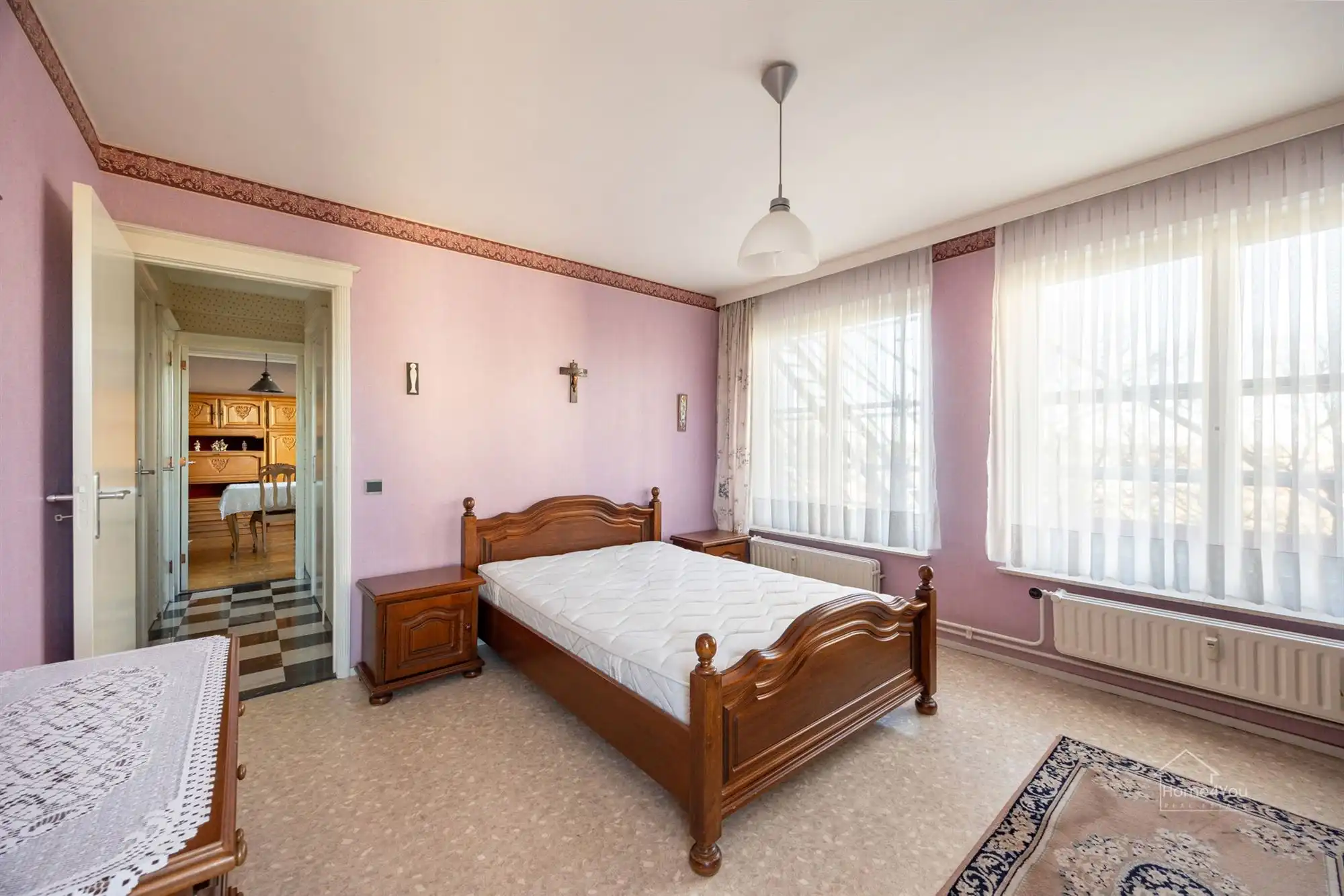 Lichtrijk 2-slaapkamerappartement te koop in Berchem! foto 8