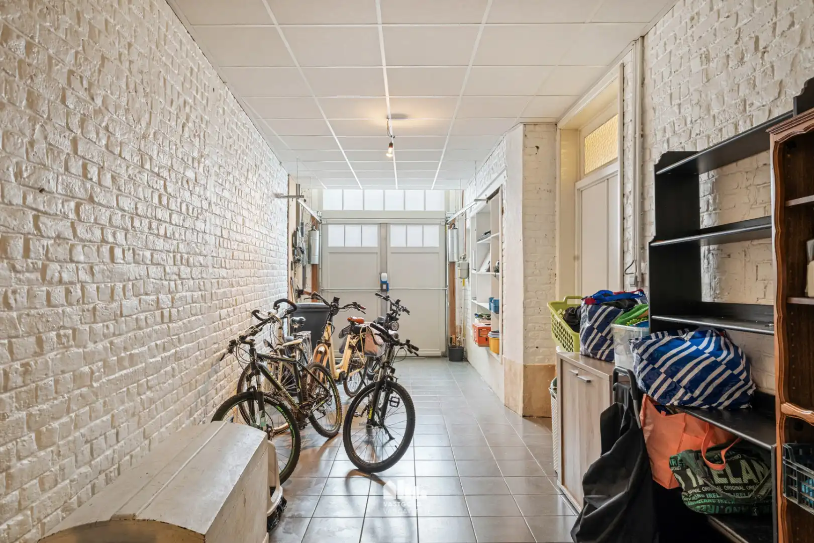 Karaktervolle ruime herenwoning met grote garage in het Ieper centrum. foto 21