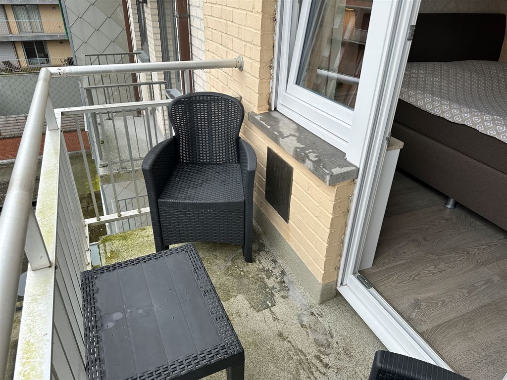 Instapklaar - bemeubeld appartement vlak bij strand foto 17