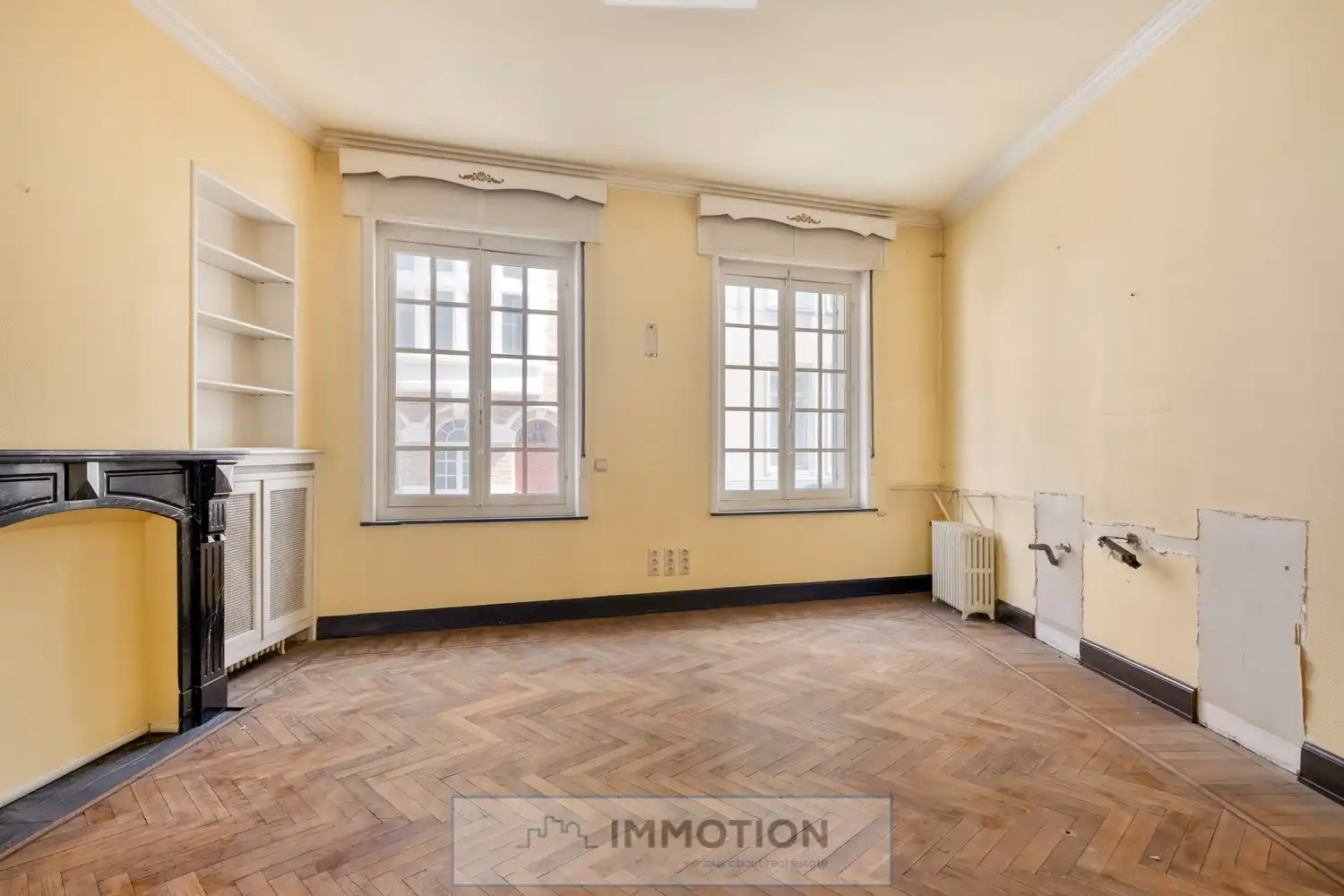 Charmante te renoveren burgerwoning te koop in Kortrijk foto 4
