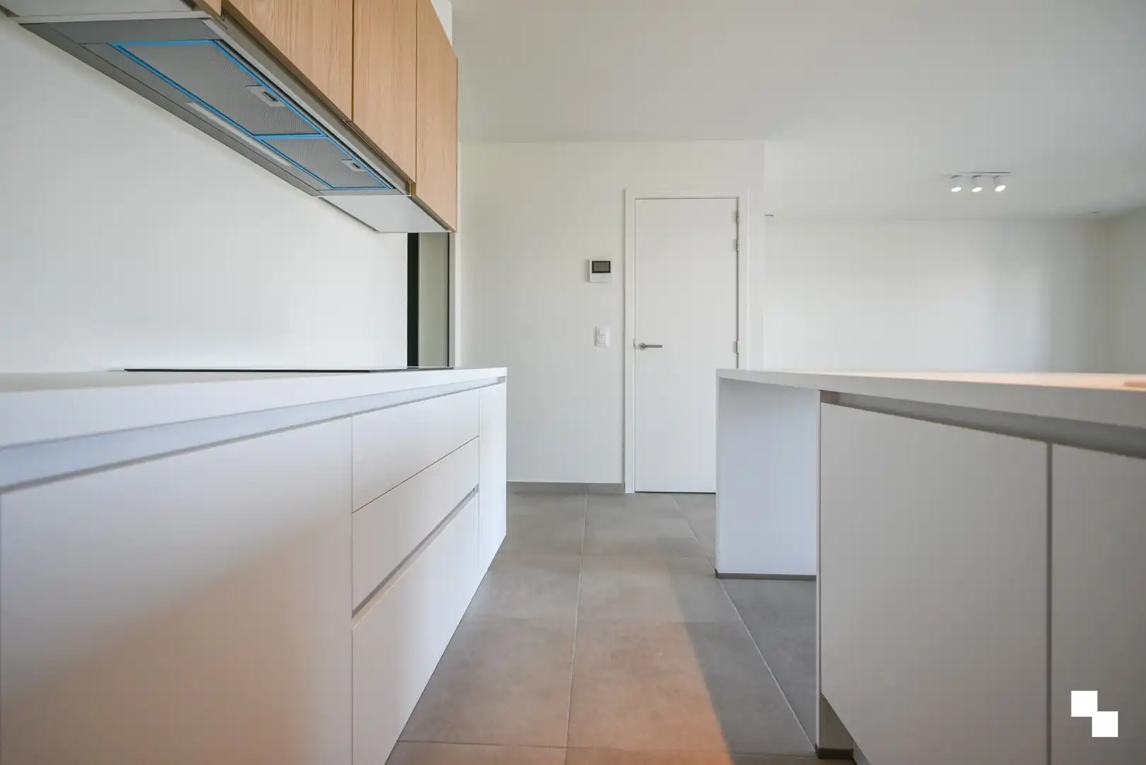 Nieuwbouwappartement met twee slaapkamers in hartje Emelgem foto 11