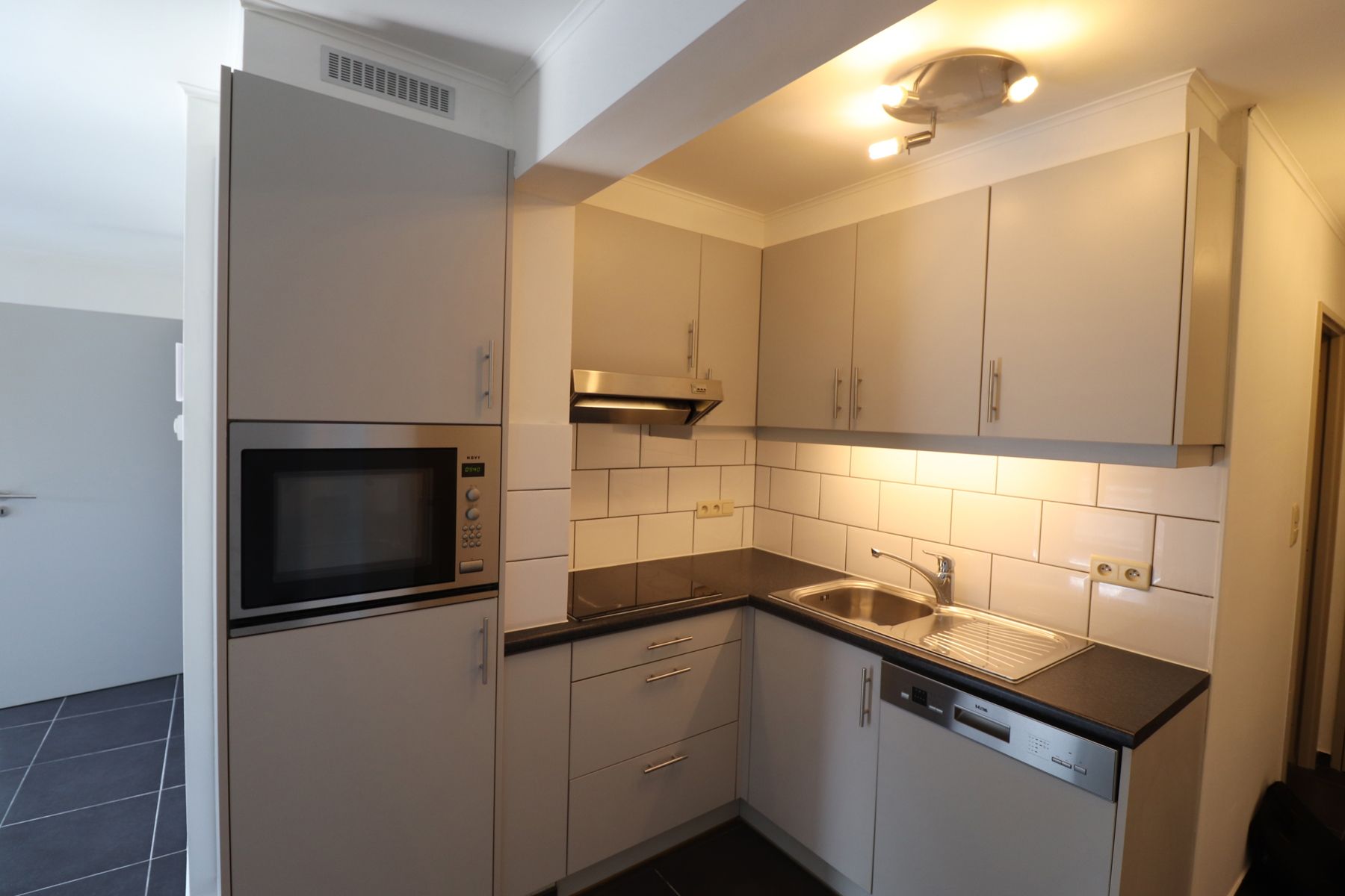 Een appartement op de 1ste verdieping achteraan met 1 slaapkamer en terras. foto 5